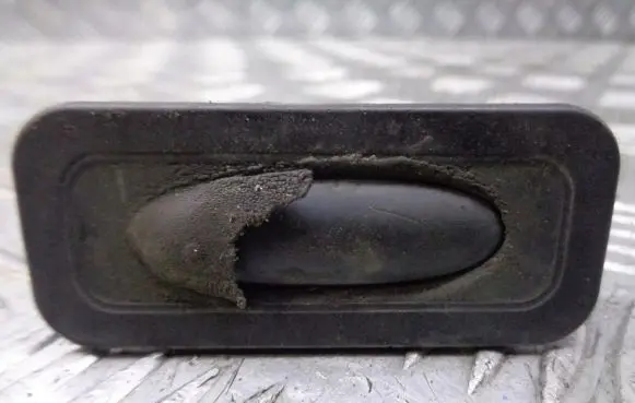 Renault Megane II Tailgate/trunk/boot exterior handle 8200076256