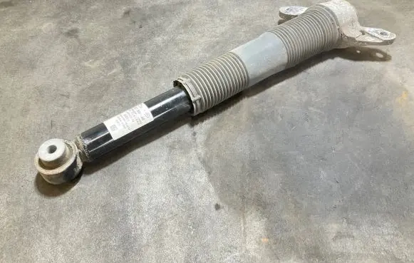 Land Rover Evoque II Rear shock absorber/damper L8D218080AB B0655 20200804