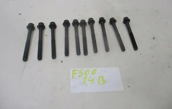 Fiat 500X Engine head 