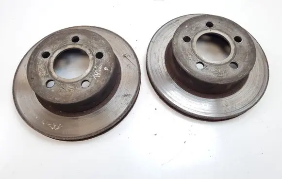 Jeep Wrangler Front brake disc