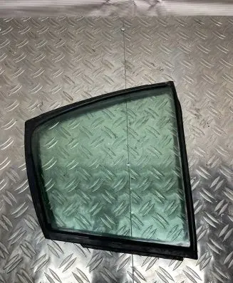 Subaru Legacy Rear vent window glass 62234AJ00A
