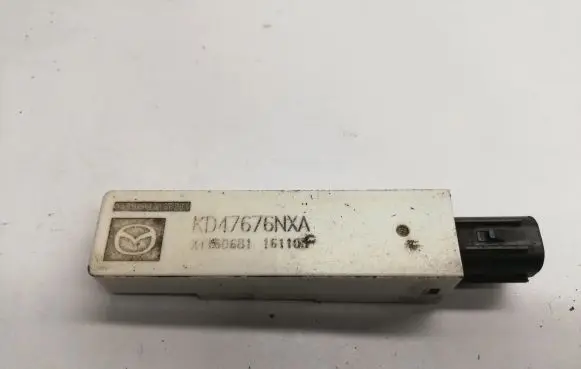 Mazda CX-5 Aerial antenna amplifier KD47676NXA