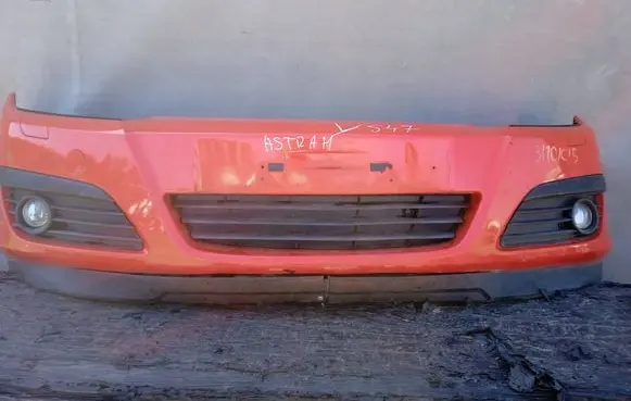 Opel Astra H Front bumper 310C5