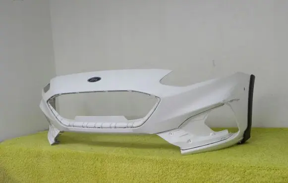 Ford Focus Front bumper JX7B17757S
