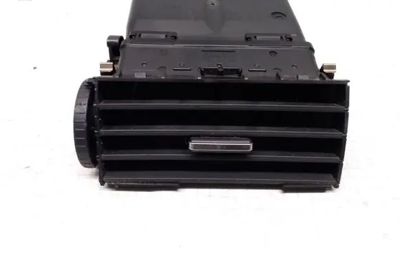 Ford Focus C-MAX Dash center air vent grill 3M51R014L21