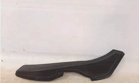 BMW 7 G70 Tailgate/boot lid cover trim 9466975 51499466975