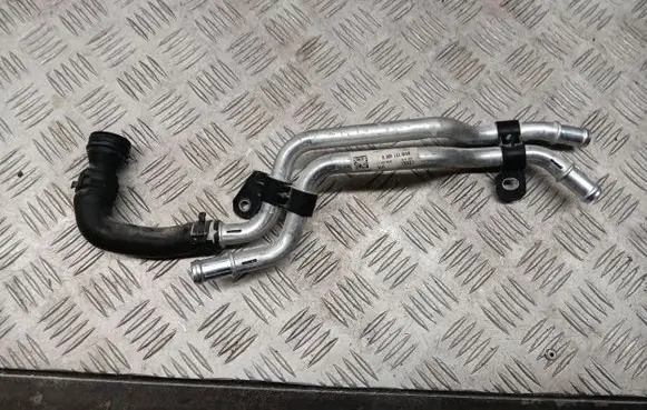 Audi A4 S4 B9 8W Engine coolant pipe/hose 8W0121400B