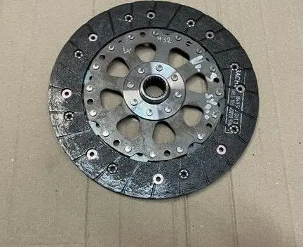 Opel Zafira C Clutch pressure plate 184953913-T