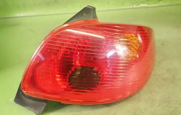 Peugeot 206 Rear/tail lights