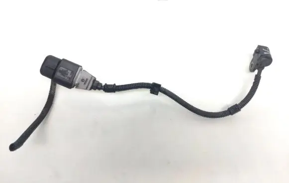 Mitsubishi Grandis Camshaft position sensor 4705B2 1J0973723