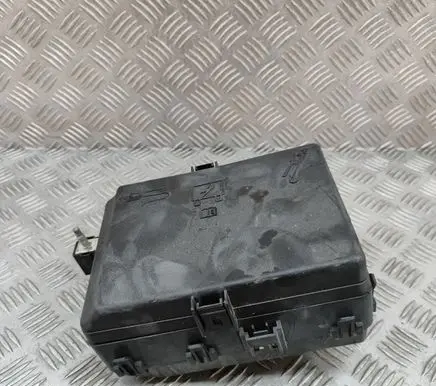 Maserati Ghibli Fuse box set 670008649