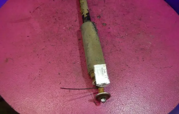 Rear shock absorber/damper