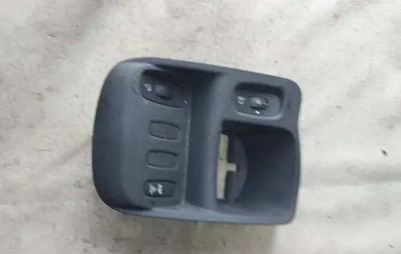 Renault Espace - Grand espace IV Headlight level height control switch 8200028150 31453M
