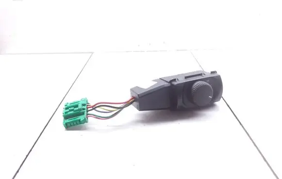 Peugeot 5008 Interior fan control switch 96846886XT N6010002