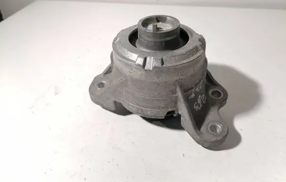 Mercedes-Benz GLC X253 C253 Engine mount bracket A2532400900 ZGS006