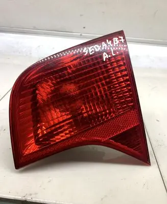 Audi A4 S4 B7 8E 8H Tailgate rear/tail lights 8E5945094A