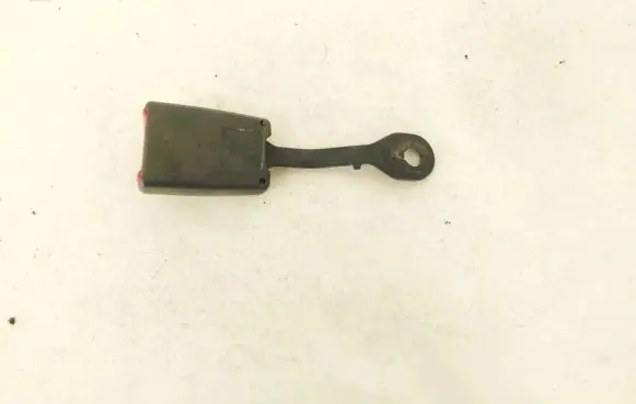 Fiat Punto (176) Front seatbelt buckle 33005375