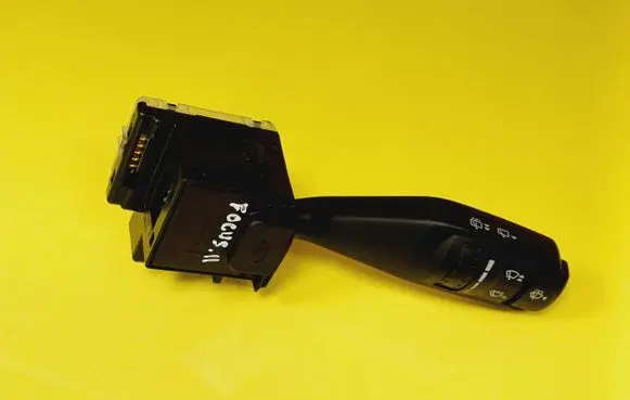 Ford Focus Wiper control stalk 17D346B