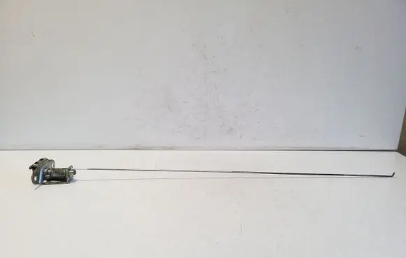 Mitsubishi L200 Tailgate lock latch 