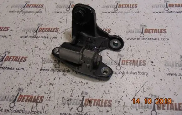 Mercedes-Benz B W245 Rear door lower hinge