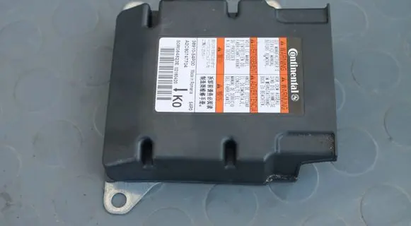 Suzuki Vitara (LY) Airbag control unit/module 3891054P00VITARA 3891054P00