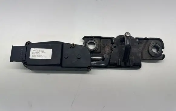 Audi A6 C7 Tailgate/trunk/boot lift motor 4F9827383H