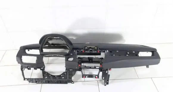 BMW 2 F46 Dashboard