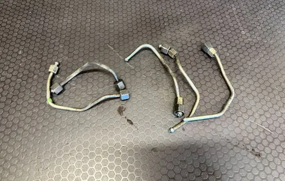 Peugeot 5008 Fuel injector supply line/pipe 