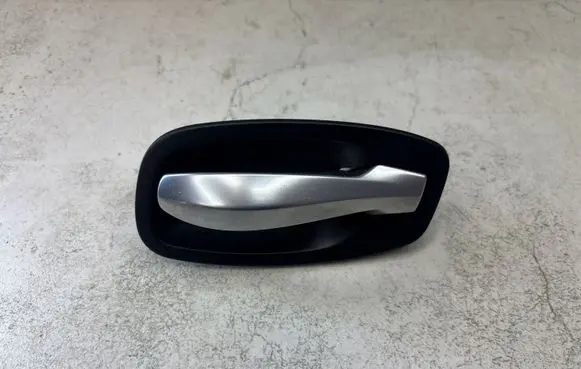 BMW 5 E60 E61 Front door interior handle 1360533