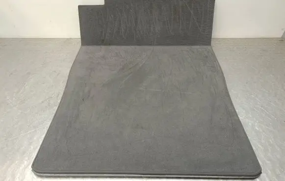 Trunk/boot floor carpet liner