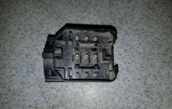 BMW 3 E46 Ignition lock contact 6901961