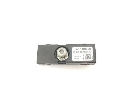 Jaguar F-Type Aerial antenna amplifier BJ3218K891AA