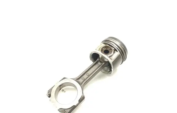Suzuki SX4 Piston with connecting rod D19AA