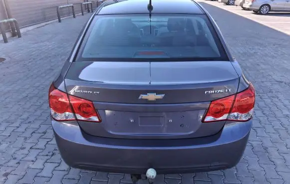 Chevrolet Cruze Pick-up truck tonneau cover 
