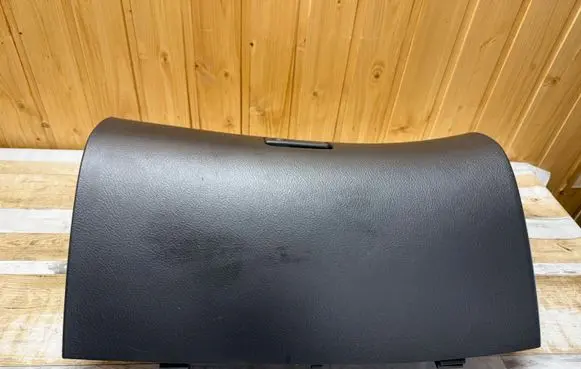 Toyota Avensis T250 Glove box 5555005070 33126M