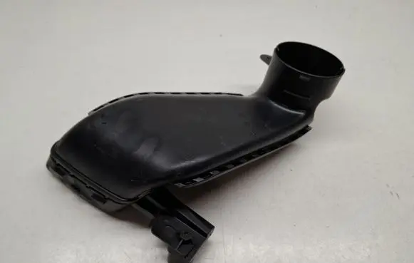 Ford Fiesta Air intake duct part GN159C626 GN159C626AC