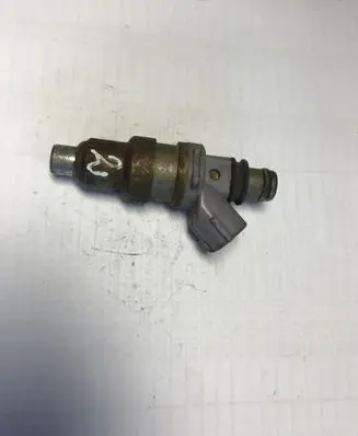 Toyota Corolla E90 Fuel injector 2325011040