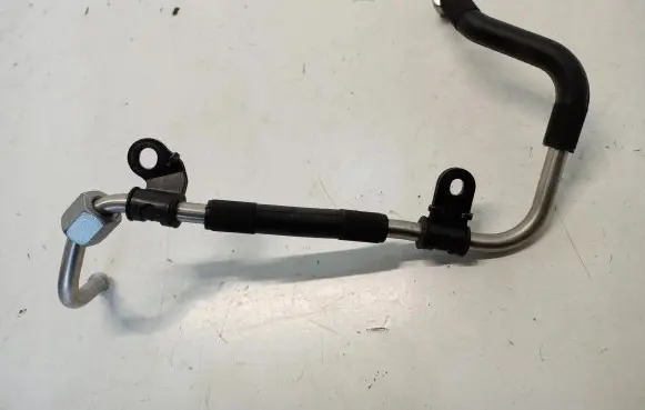 Hyundai i30 Fuel line pipe