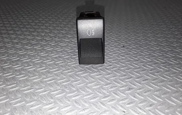Fog light switch