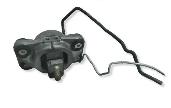 Land Rover Defender Engine mount bracket L8B26A003CA EC0116001