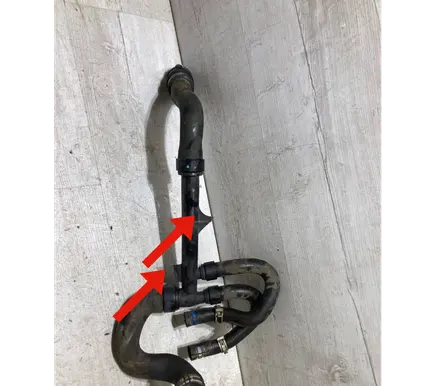 Opel Crossland X Engine coolant pipe/hose 4c102970