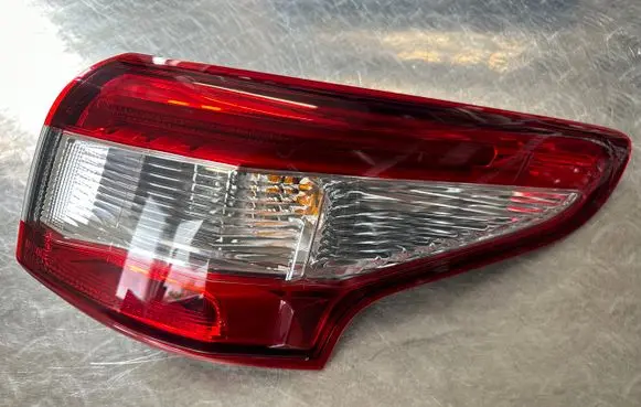 Nissan Qashqai Rear/tail lights 265504EA0A