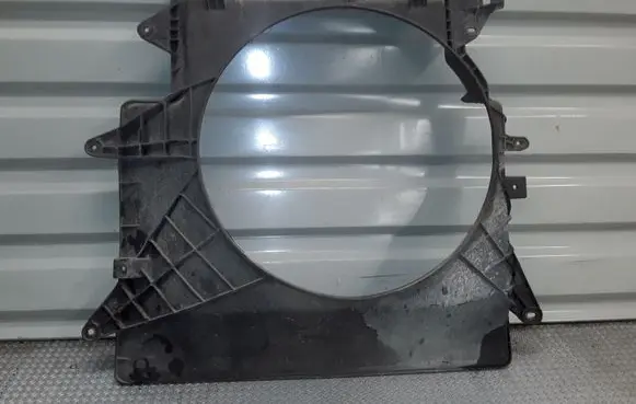 Iveco Daily 35.8 - 9 Radiator cooling fan shroud 866900600