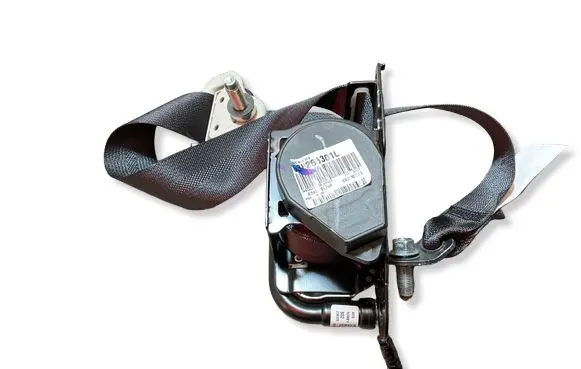 Nissan Leaf II (ZE1) Rear seatbelt 638265301L 09280723 074X090RH