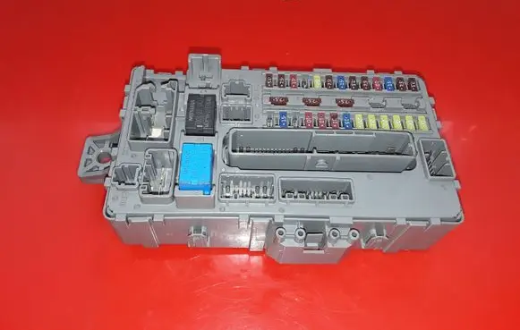 Honda Accord Fuse module TL0G112 EGD10TT6C