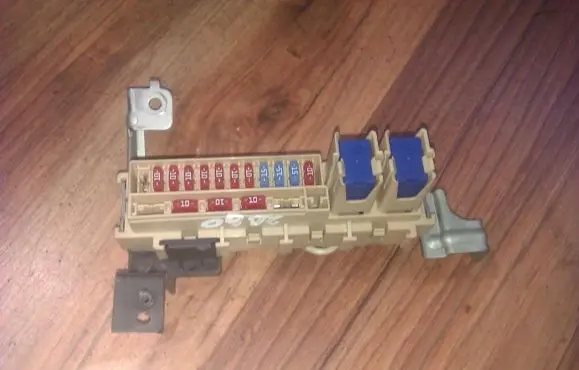 Nissan Micra Fuse box set