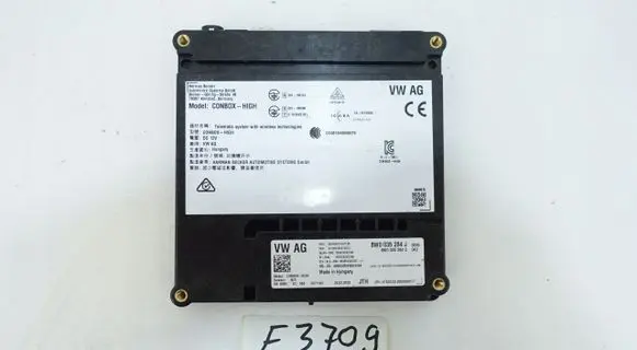 Volkswagen Golf VII Other control units/modules 8W0035284J