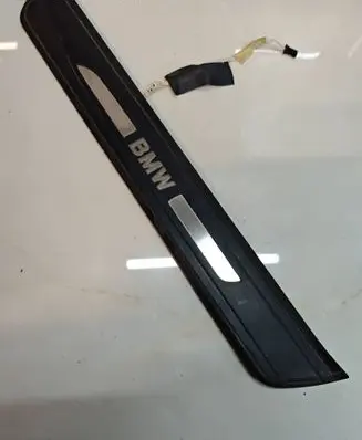 Front sill trim cover
