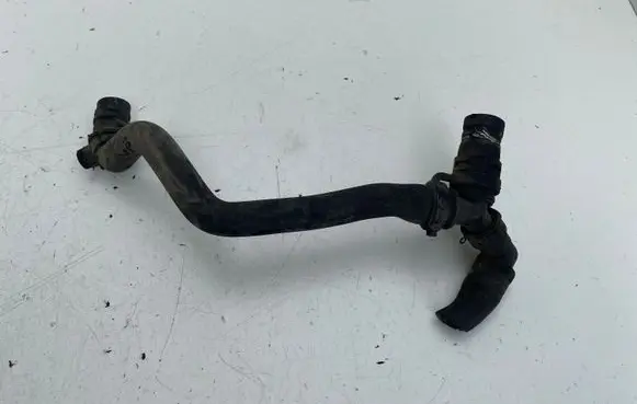 Ford Mondeo MK IV Engine coolant pipe/hose