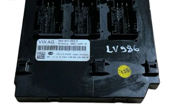 Audi A1 Comfort/convenience module 8X0907063D 5DK00965878